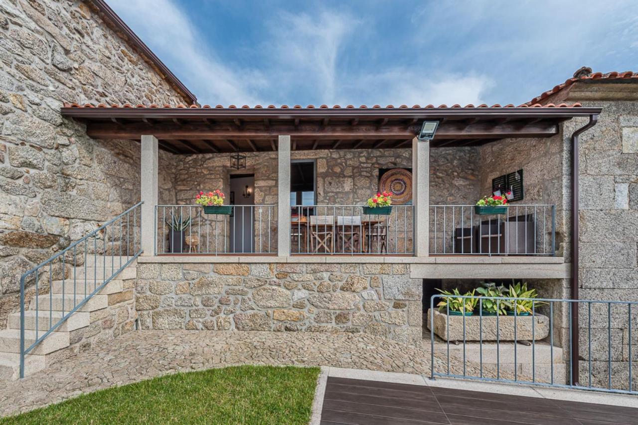 Casa Da Torre - Paraiso No Norte De Portugal Кабесейраш-ді-Башту Екстер'єр фото