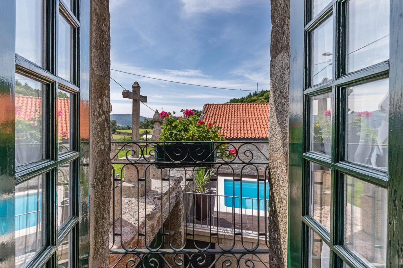 Casa Da Torre - Paraiso No Norte De Portugal Кабесейраш-ді-Башту Екстер'єр фото