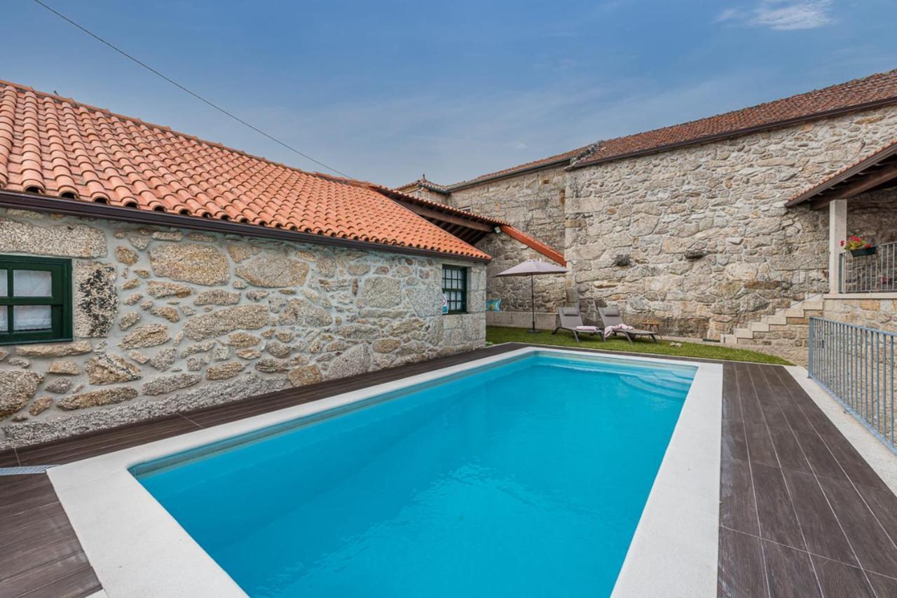 Casa Da Torre - Paraiso No Norte De Portugal Кабесейраш-ді-Башту Екстер'єр фото
